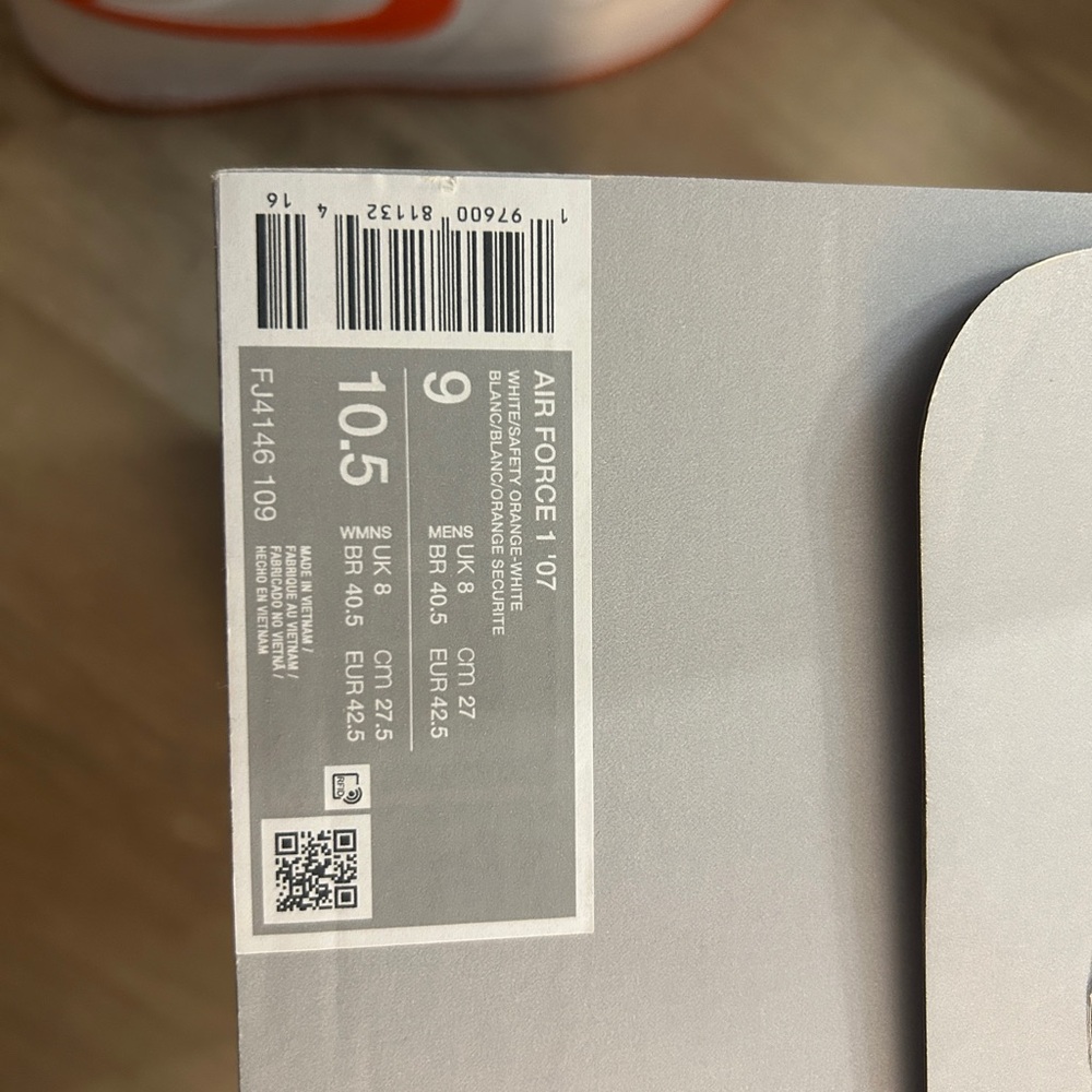 Nike Air Force 1 ‘07 White Safety Orange - Size US 9 Men / US 10.5 Women - Picture 6 of 8
